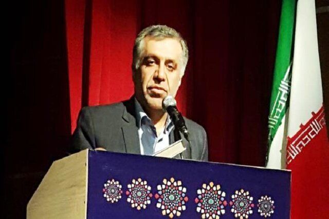 دانشآموزان کتابخوان تربیت نکردهایم