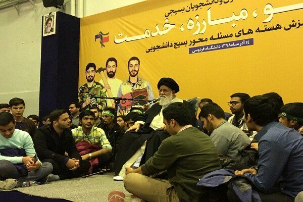 علمالهدی: فتنه ۹۸ دوشنبه جمع شد