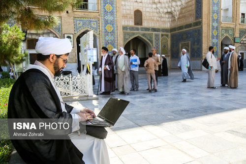 بعضی دستگاه‌ها حق تبلیغ طلبه‌ها را نمی‌دهند