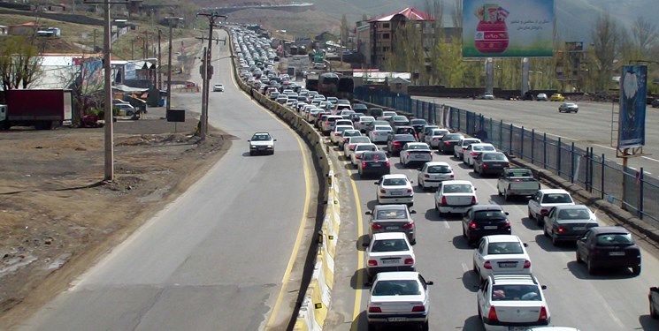 ترافیک فوق سنگین در محورهای هراز و فیروزکوه