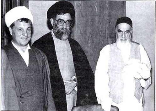 امام به سران مملکت سکه عیدی میداد
